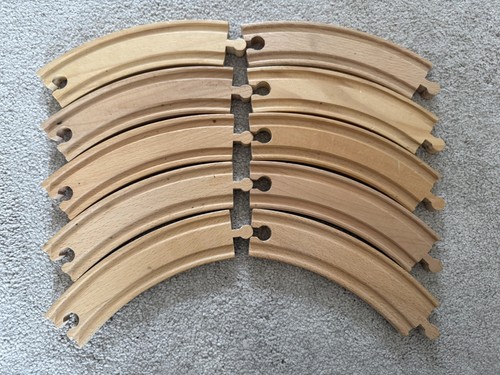 Brio wooden large curved - curved, train