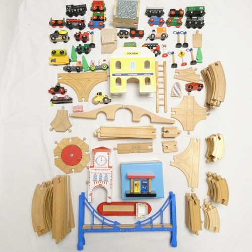 Wooden train set - wooden, 70