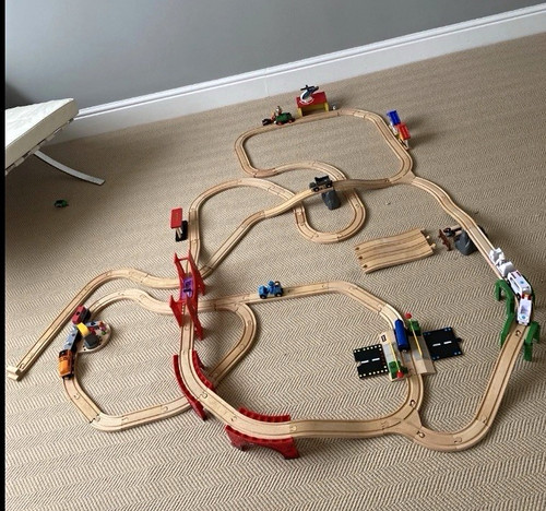 Wooden train track set with - track,