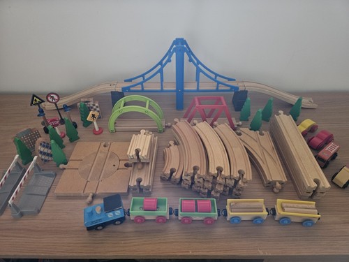 Wooden train set - wooden, –