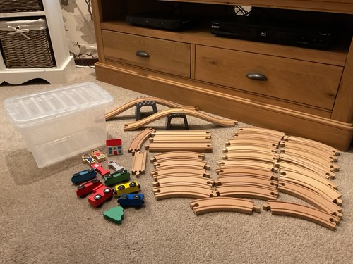 Pieces wooden train - pieces,