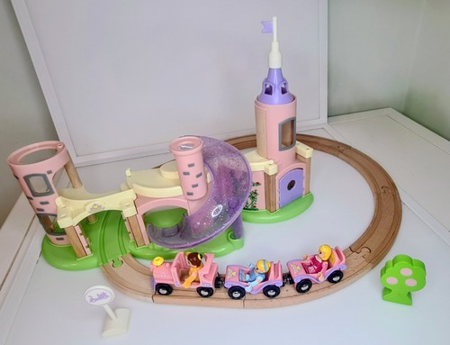 Brio wooden train play set - train,